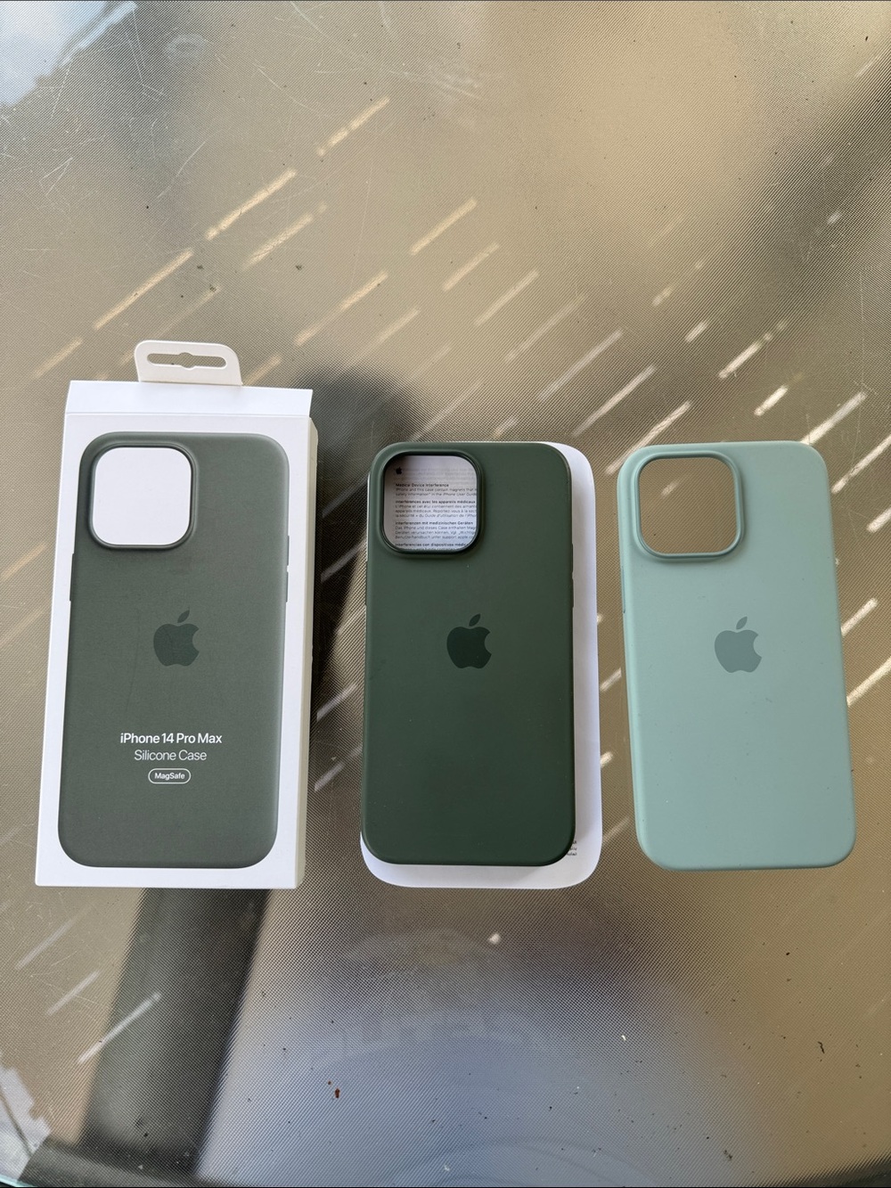 Apple iPhone 14 Pro Max Silicone Cases - Dark Green & Seafoam